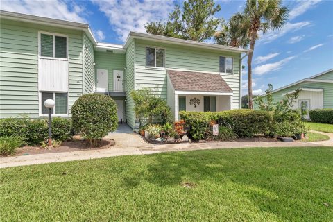 Condo in Ocala, Florida, 2 bedrooms  № 1793572 - photo 1