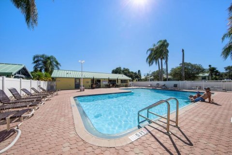 Copropriété à vendre à Seminole, Floride: 2 chambres, 86.21 m2 № 2389390 - photo 28