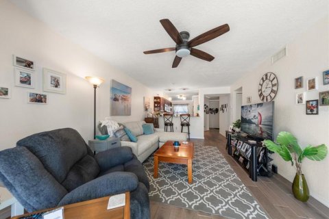 Copropriété à vendre à Seminole, Floride: 2 chambres, 86.21 m2 № 2389390 - photo 8