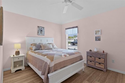 Casa en venta en The Villages, Florida, 2 dormitorios, 130.06 m2 № 1910899 - foto 24