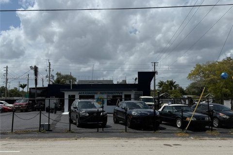 Immobilier commercial à vendre à Hollywood, Floride № 2074503 - photo 5