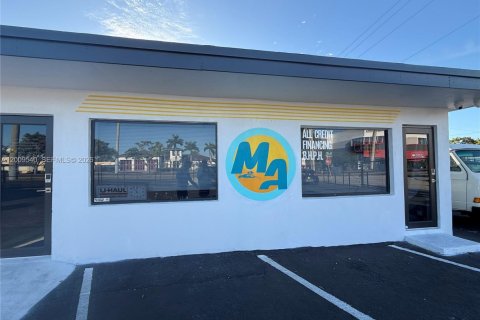Immobilier commercial à Hollywood, Floride № 2074503