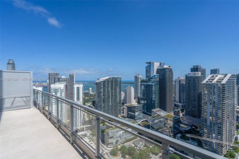 Condominio en alquiler en Miami, Florida, 3 dormitorios, 212.65 m2 № 1986266 - foto 14