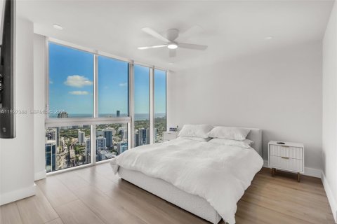 Condominio en alquiler en Miami, Florida, 3 dormitorios, 212.65 m2 № 1986266 - foto 17