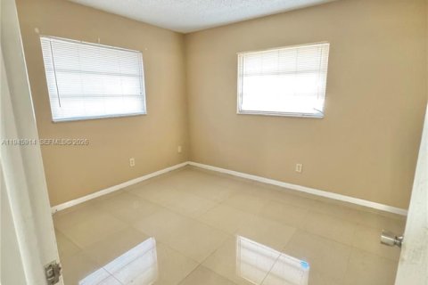 Copropriété à vendre à Davie, Floride: 2 chambres, 94.85 m2 № 2002166 - photo 3