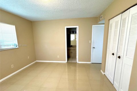 Copropriété à vendre à Davie, Floride: 2 chambres, 94.85 m2 № 2002166 - photo 6