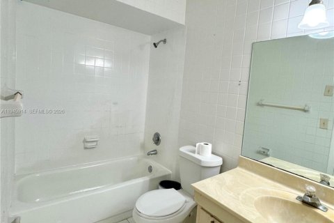 Copropriété à vendre à Davie, Floride: 2 chambres, 94.85 m2 № 2002166 - photo 7