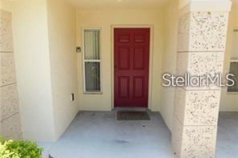 Adosado en alquiler en Kissimmee, Florida, 3 dormitorios, 155.15 m2 № 1902663 - foto 2
