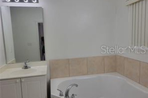 Adosado en alquiler en Kissimmee, Florida, 3 dormitorios, 155.15 m2 № 1902663 - foto 13