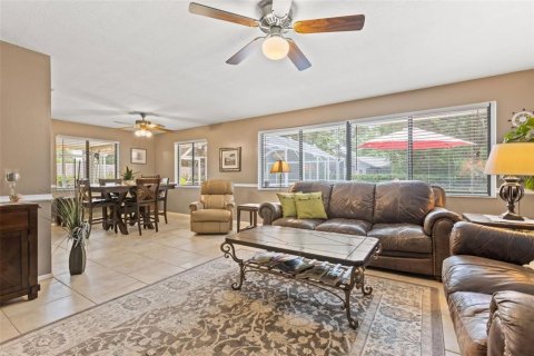 House in Palm Harbor, Florida 3 bedrooms, 186.18 sq.m. № 1640277 - photo 15