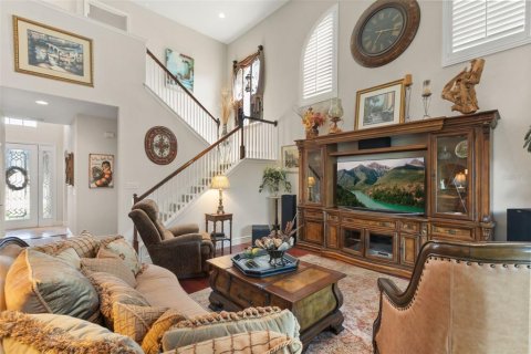 House in Winter Garden, Florida 3 bedrooms, 249.35 sq.m. № 2322724 - photo 7
