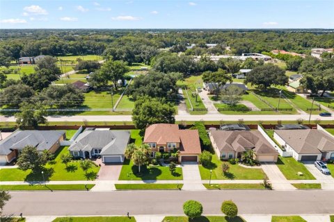 House in Winter Garden, Florida 3 bedrooms, 249.35 sq.m. № 2322724 - photo 29