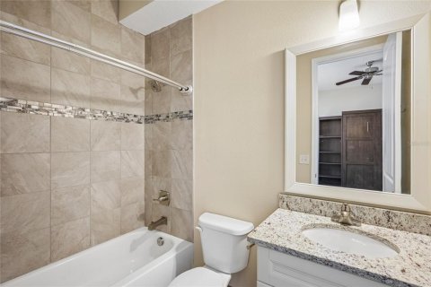 Casa en venta en Tampa, Florida, 4 dormitorios, 292.08 m2 № 2377886 - foto 29