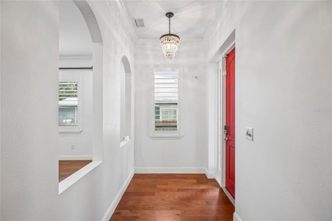 Casa en venta en Tampa, Florida, 4 dormitorios, 292.08 m2 № 2377886 - foto 11