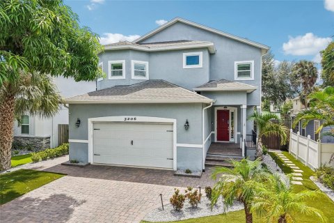 Casa en venta en Tampa, Florida, 4 dormitorios, 292.08 m2 № 2377886 - foto 10