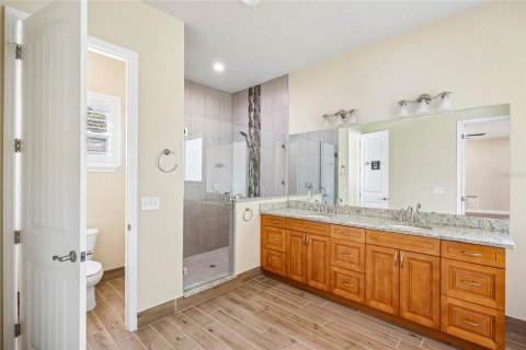 Casa en venta en Tampa, Florida, 4 dormitorios, 292.08 m2 № 2377886 - foto 6