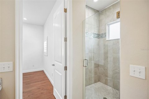 Casa en venta en Tampa, Florida, 4 dormitorios, 292.08 m2 № 2377886 - foto 16