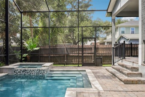 Casa en venta en Tampa, Florida, 4 dormitorios, 292.08 m2 № 2377886 - foto 8
