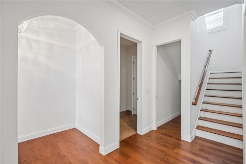 Casa en venta en Tampa, Florida, 4 dormitorios, 292.08 m2 № 2377886 - foto 25