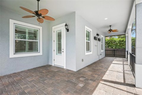 Casa en venta en Tampa, Florida, 4 dormitorios, 292.08 m2 № 2377886 - foto 19