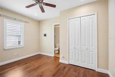 Casa en venta en Tampa, Florida, 4 dormitorios, 292.08 m2 № 2377886 - foto 26