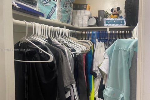 Снять в аренду кондоминиум в Майами, Флорида 2 спальни, 92.9м2, № 1975590 - фото 7