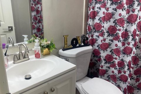 Снять в аренду кондоминиум в Майами, Флорида 2 спальни, 92.9м2, № 1975590 - фото 6