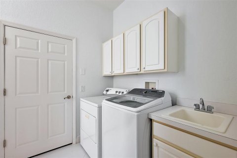 House in Oxford, Florida 4 bedrooms, 201.41 sq.m. № 1524216 - photo 18