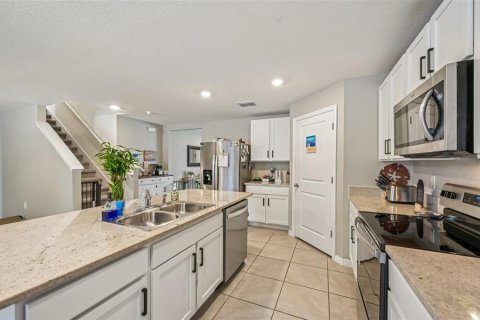 House in Wimauma, Florida 5 bedrooms, 248.42 sq.m. № 1817952 - photo 5