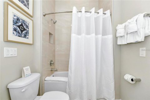 Condo in Four Corners, Florida, 5 bedrooms  № 2104322 - photo 16
