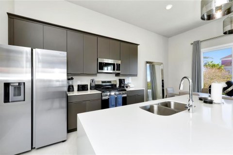 Condo in Four Corners, Florida, 5 bedrooms  № 2104322 - photo 12