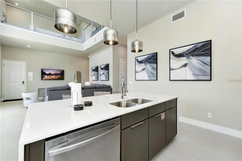 Condo in Four Corners, Florida, 5 bedrooms  № 2104322 - photo 14