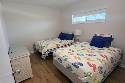 Condo à New Smyrna Beach, Floride, 2 chambres  № 2148979