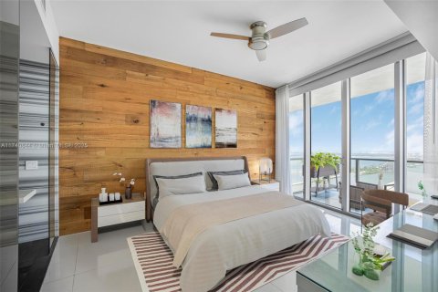 Condo in Miami, Florida, 2 bedrooms  № 1489381 - photo 17