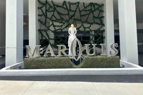 Condo in Miami, Florida, 2 bedrooms  № 1489381 - photo 4