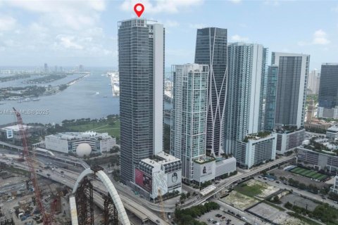 Condo in Miami, Florida, 2 bedrooms  № 1489381 - photo 3