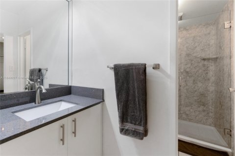 Copropriété à louer à Miami Beach, Floride: 47.84 m2 № 1852081 - photo 10