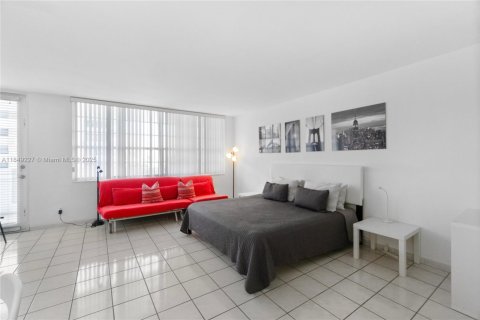 Copropriété à louer à Miami Beach, Floride: 47.84 m2 № 1852081 - photo 7