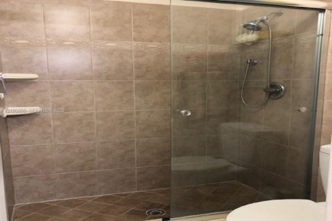 Copropriété à louer à Sunrise, Floride: 3 chambres, 79.71 m2 № 2401652 - photo 13