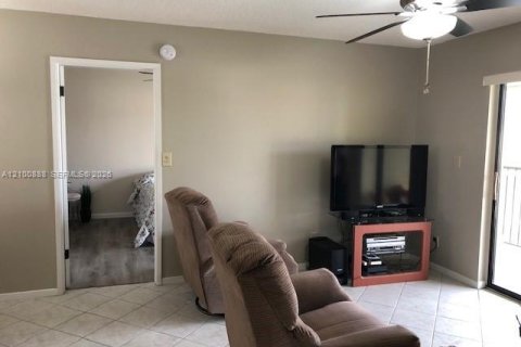 Copropriété à louer à Sunrise, Floride: 3 chambres, 79.71 m2 № 2401652 - photo 3