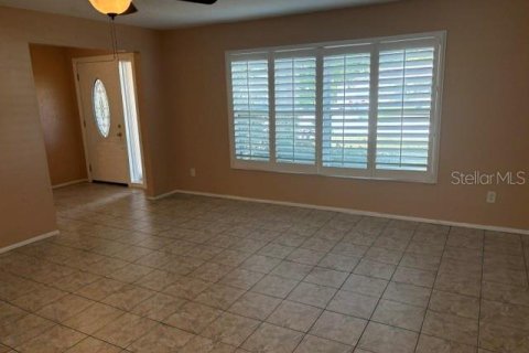 House in Clearwater, Florida 3 bedrooms, 137.59 sq.m. № 2210384 - photo 9