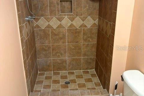 House in Clearwater, Florida 3 bedrooms, 137.59 sq.m. № 2210384 - photo 14
