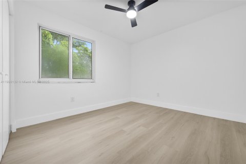 Apartamento en alquiler en North Miami, Florida, 2 dormitorios, 69.68 m2 № 1976353 - foto 27