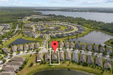 House in Saint Cloud, Florida 2 bedrooms, 152.08 sq.m. № 1816016 - photo 6
