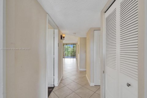 Copropriété à vendre à Davie, Floride: 3 chambres, 107.3 m2 № 1964080 - photo 4