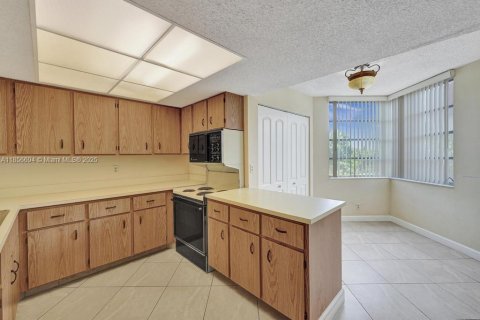 Copropriété à vendre à Davie, Floride: 3 chambres, 107.3 m2 № 1964080 - photo 18