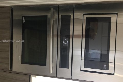 Condominio en venta en Miami, Florida, 3 dormitorios, 147.16 m2 № 1960077 - foto 17