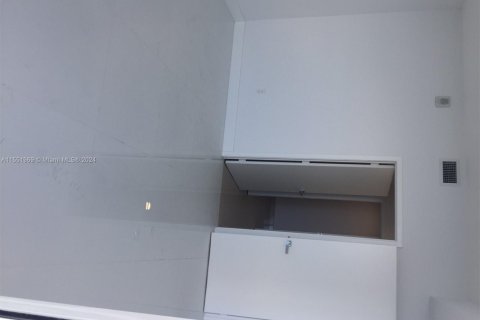 Condominio en venta en Miami, Florida, 3 dormitorios, 147.16 m2 № 1960077 - foto 13