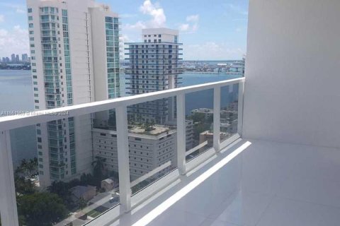 Condominio en venta en Miami, Florida, 3 dormitorios, 147.16 m2 № 1960077 - foto 2