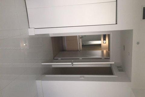 Condominio en venta en Miami, Florida, 3 dormitorios, 147.16 m2 № 1960077 - foto 20